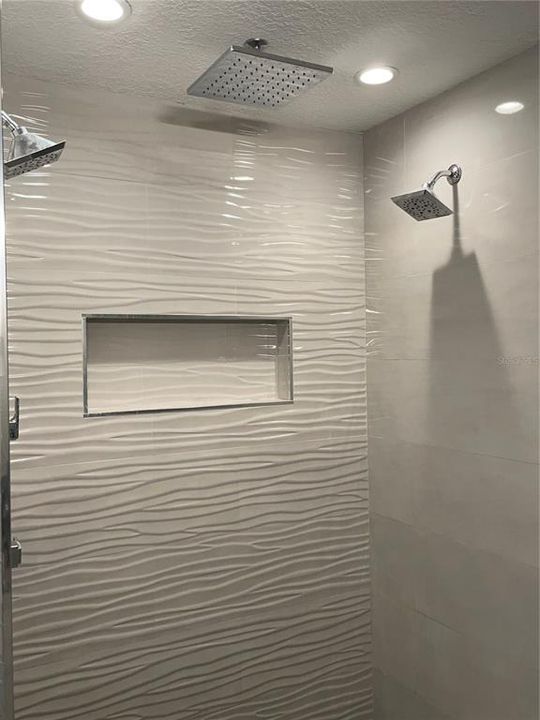 Activo con contrato: $3,750 (3 camas, 3 baños, 1488 Pies cuadrados)