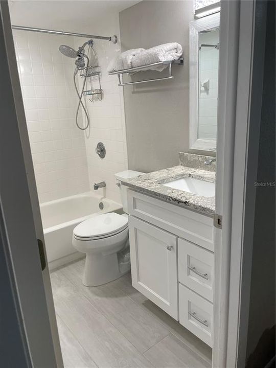 Activo con contrato: $3,750 (3 camas, 3 baños, 1488 Pies cuadrados)