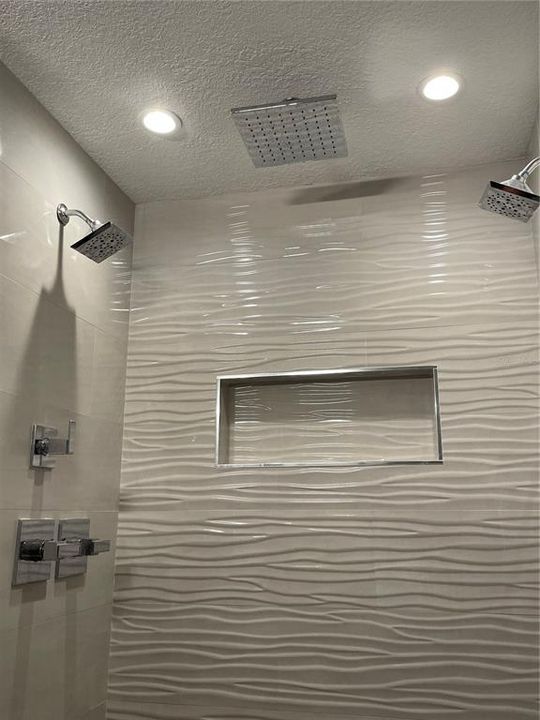 Activo con contrato: $3,750 (3 camas, 3 baños, 1488 Pies cuadrados)