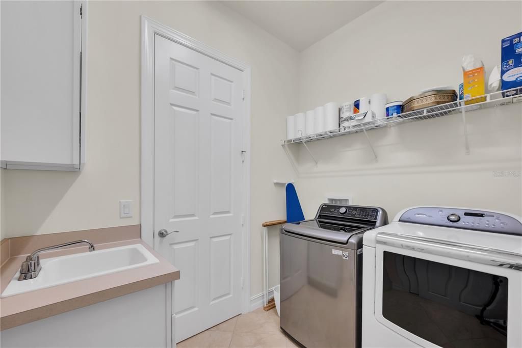 For Sale: $437,000 (3 beds, 2 baths, 2230 Square Feet)