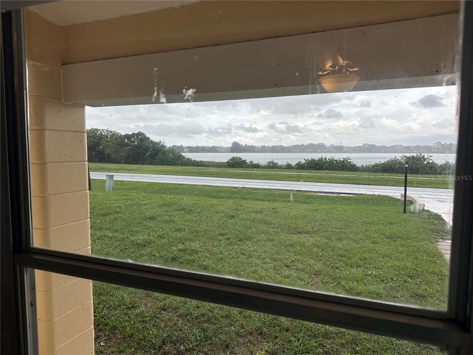 For Sale: $215,000 (3 beds, 2 baths, 1238 Square Feet)