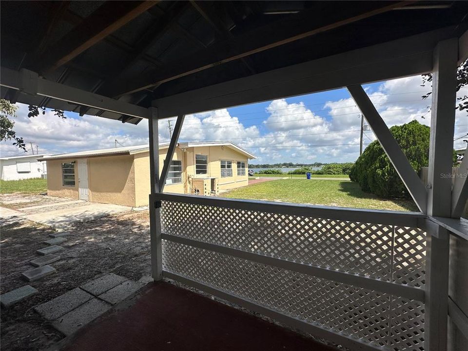 For Sale: $215,000 (3 beds, 2 baths, 1238 Square Feet)