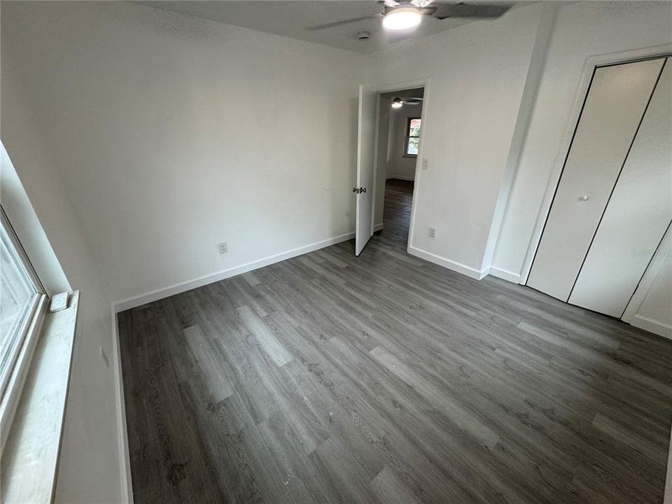 Active With Contract: $320,000 (2 beds, 1 baths, 816 Square Feet)