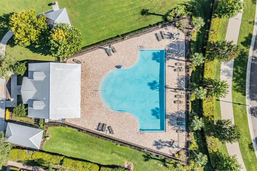 Activo con contrato: $585,000 (4 camas, 3 baños, 2612 Pies cuadrados)