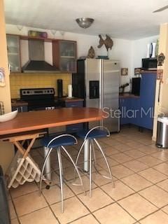 For Rent: $1,750 (3 beds, 2 baths, 1300 Square Feet)