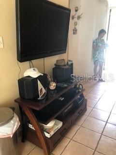 For Rent: $1,750 (3 beds, 2 baths, 1300 Square Feet)