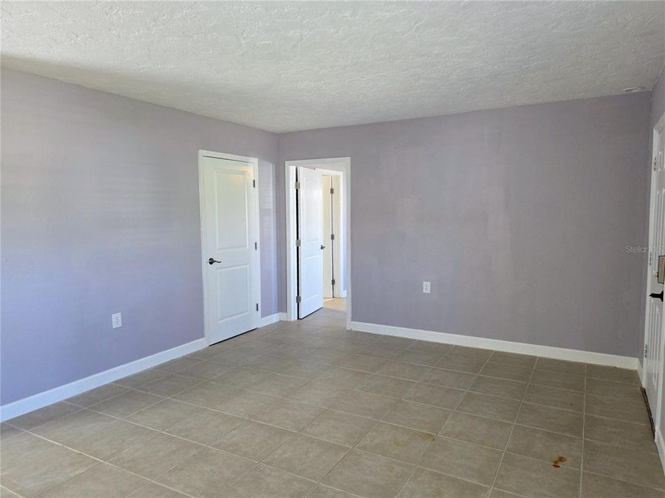 Active With Contract: $1,850 (2 beds, 2 baths, 1006 Square Feet)