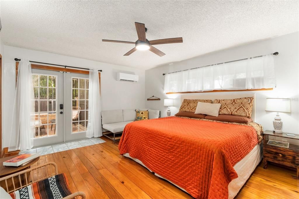 Под контрактом: $308,000 (3 спален, 2 ванн, 1502 Квадратных фут)