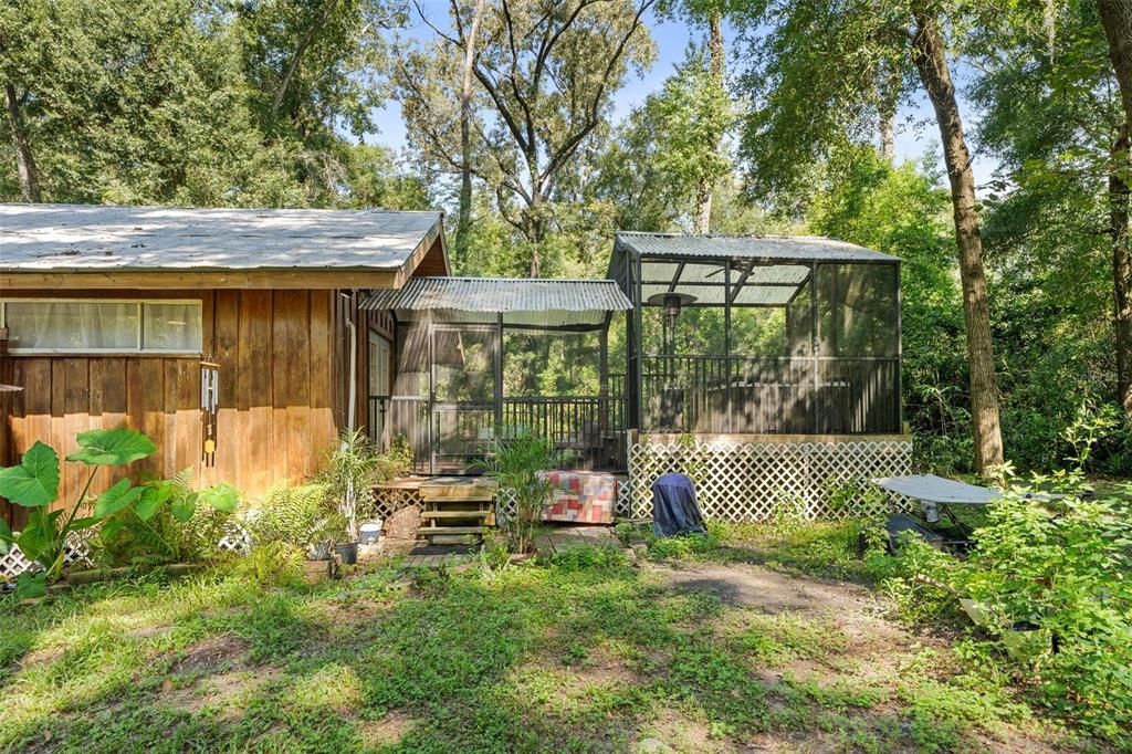 Под контрактом: $308,000 (3 спален, 2 ванн, 1502 Квадратных фут)