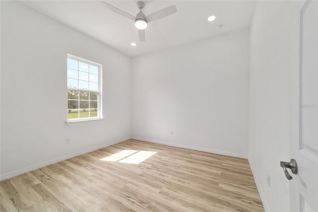 Active With Contract: $269,000 (3 beds, 2 baths, 1435 Square Feet)