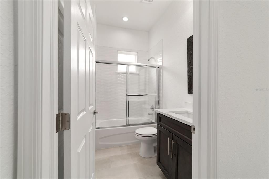 Active With Contract: $269,000 (3 beds, 2 baths, 1435 Square Feet)