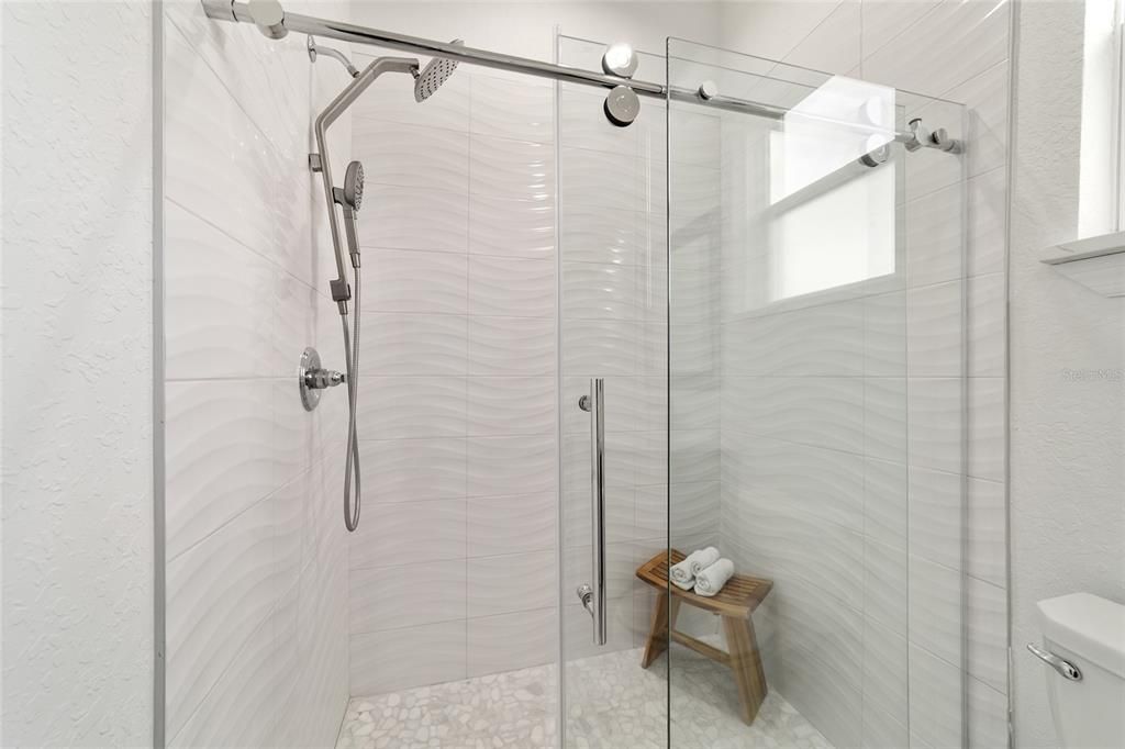 Active With Contract: $269,000 (3 beds, 2 baths, 1435 Square Feet)