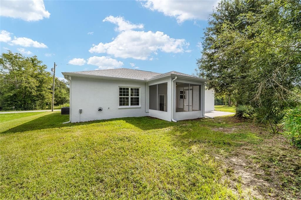 Active With Contract: $269,000 (3 beds, 2 baths, 1435 Square Feet)