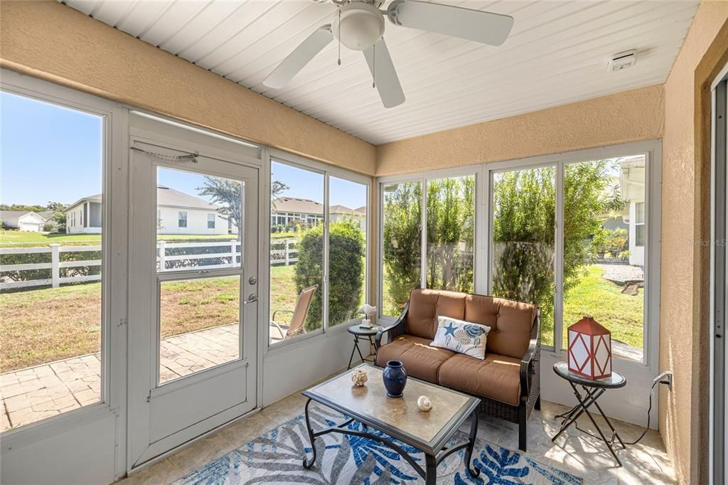 En Venta: $344,900 (3 camas, 2 baños, 1974 Pies cuadrados)