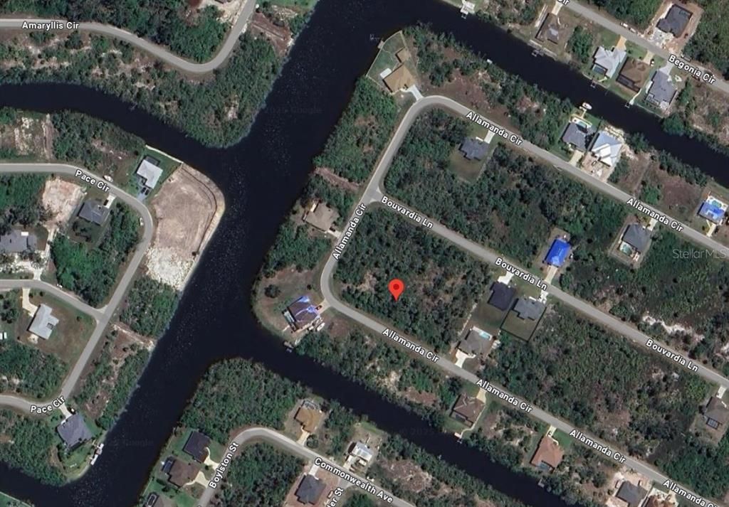 Под контрактом: $14,000 (0.23 acres)