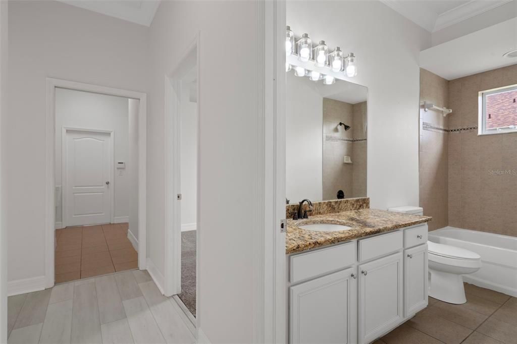 待售: $559,900 (4 贝兹, 3 浴室, 2823 平方英尺)