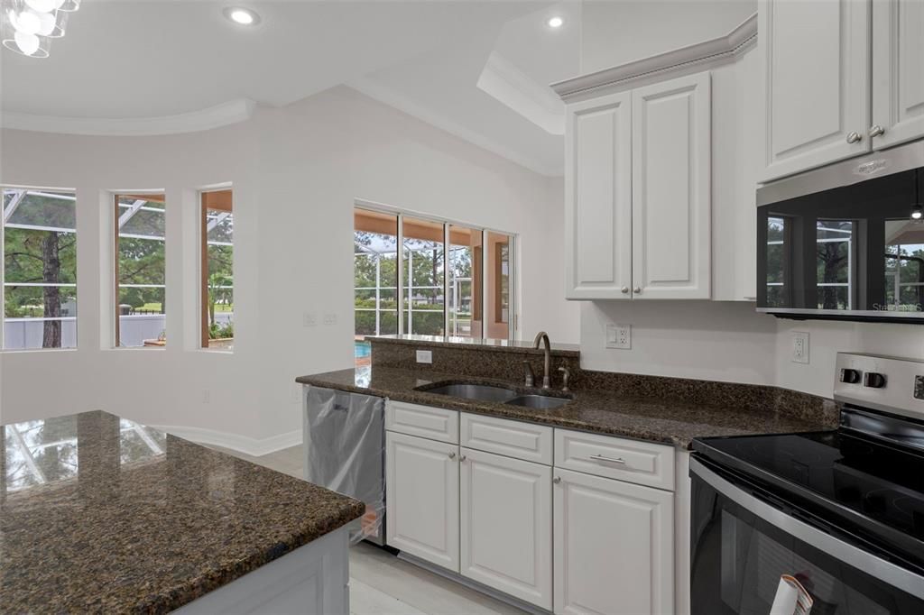 待售: $559,900 (4 贝兹, 3 浴室, 2823 平方英尺)