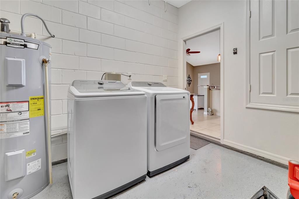 For Sale: $774,900 (3 beds, 2 baths, 1602 Square Feet)