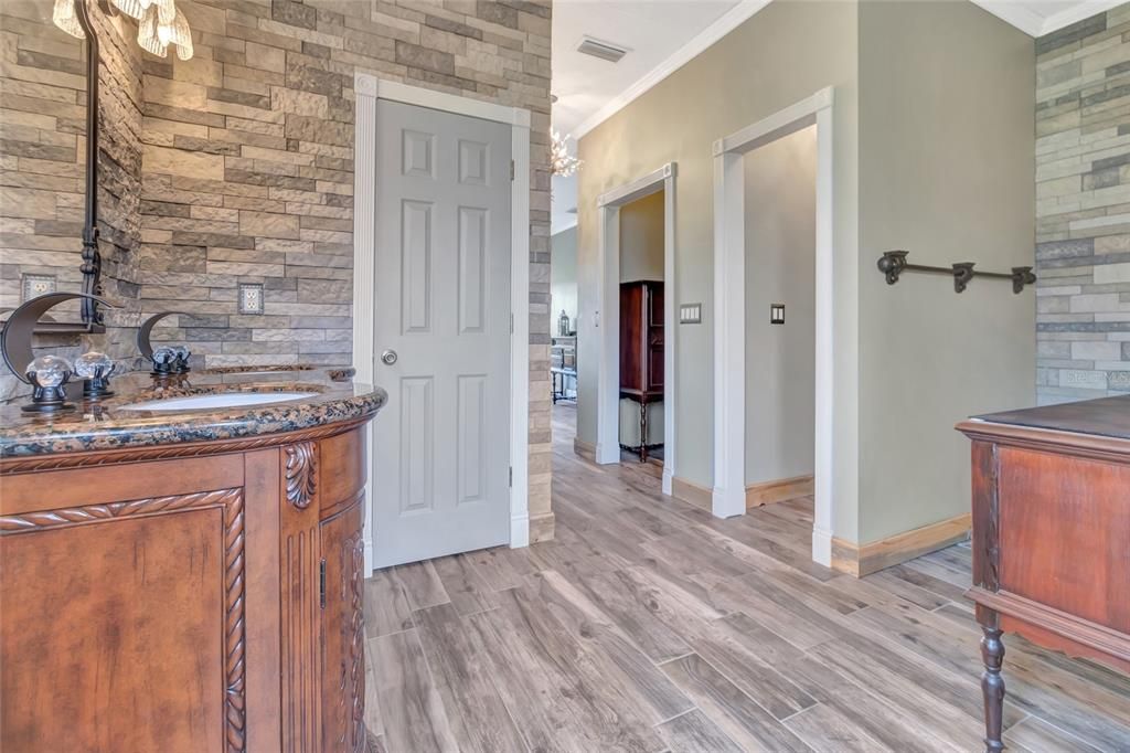 For Sale: $774,900 (3 beds, 2 baths, 1602 Square Feet)