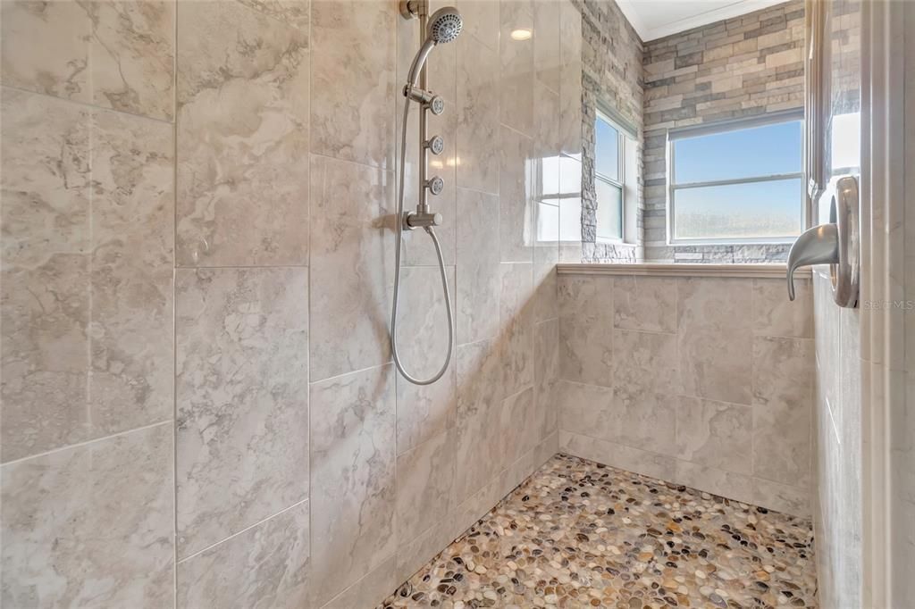 For Sale: $774,900 (3 beds, 2 baths, 1602 Square Feet)