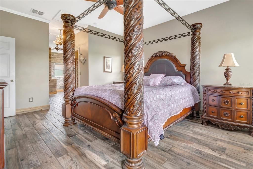 For Sale: $774,900 (3 beds, 2 baths, 1602 Square Feet)