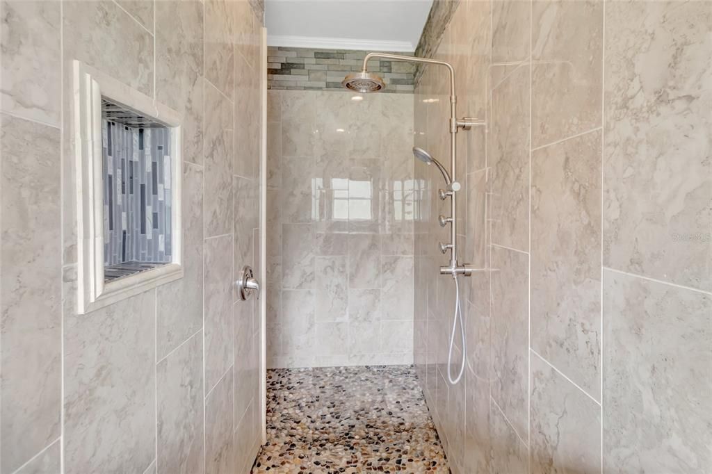 For Sale: $774,900 (3 beds, 2 baths, 1602 Square Feet)