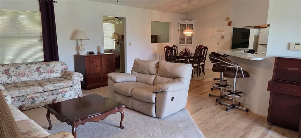 For Sale: $340,000 (3 beds, 2 baths, 1547 Square Feet)