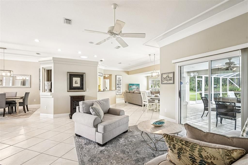 For Sale: $434,900 (4 beds, 2 baths, 2182 Square Feet)