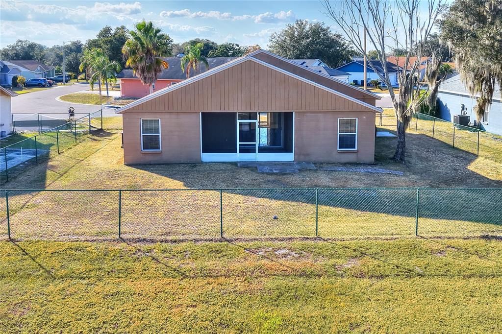 For Sale: $252,000 (3 beds, 2 baths, 1252 Square Feet)