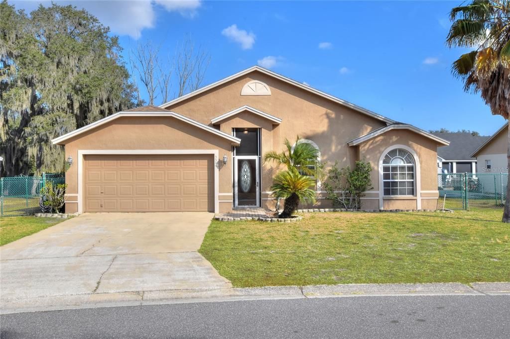 For Sale: $252,000 (3 beds, 2 baths, 1252 Square Feet)