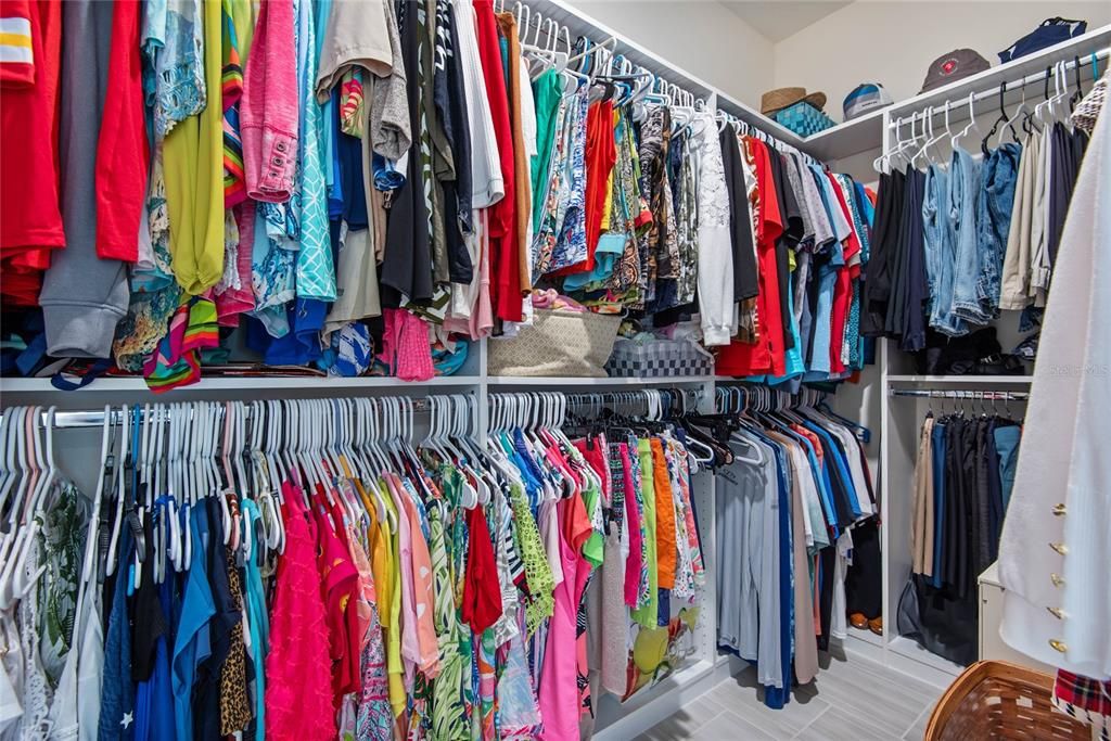 En Venta: $649,000 (4 camas, 3 baños, 2127 Pies cuadrados)