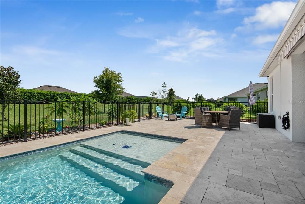 En Venta: $649,000 (4 camas, 3 baños, 2127 Pies cuadrados)