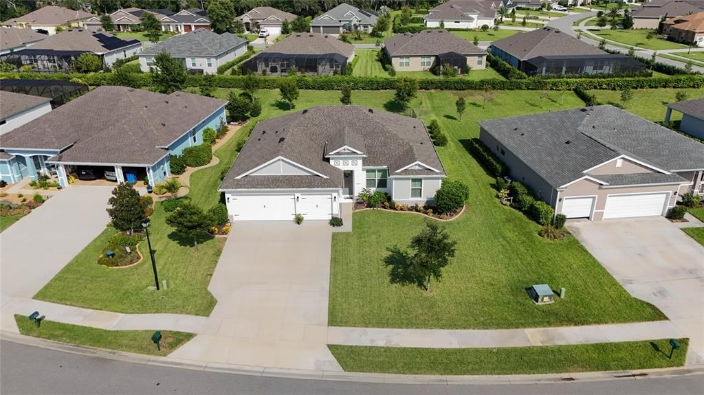 En Venta: $649,000 (4 camas, 3 baños, 2127 Pies cuadrados)