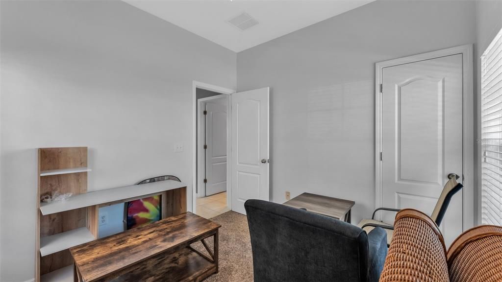 En Venta: $244,900 (4 camas, 3 baños, 1479 Pies cuadrados)