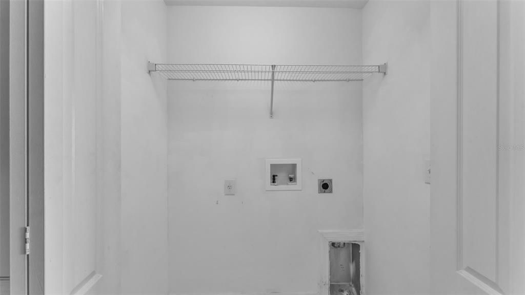 En Venta: $244,900 (4 camas, 3 baños, 1479 Pies cuadrados)