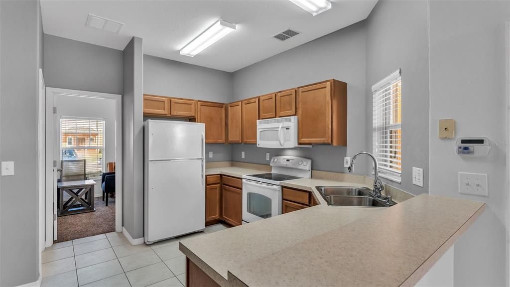 En Venta: $244,900 (4 camas, 3 baños, 1479 Pies cuadrados)