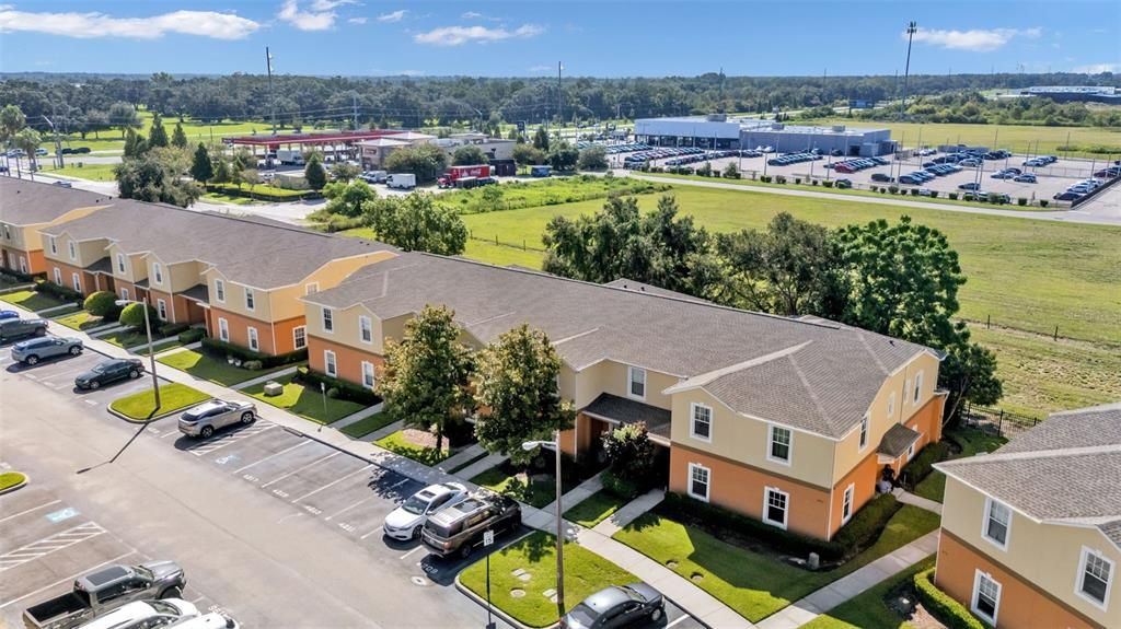 En Venta: $244,900 (4 camas, 3 baños, 1479 Pies cuadrados)