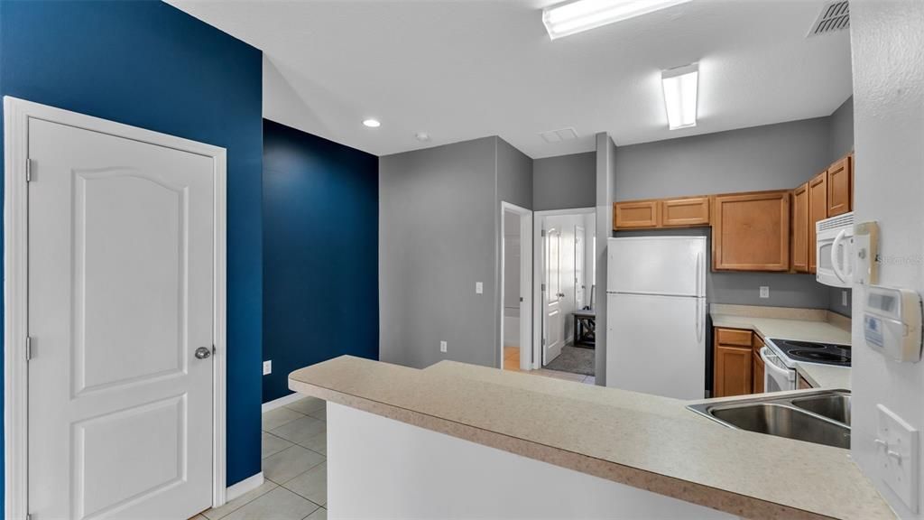 En Venta: $244,900 (4 camas, 3 baños, 1479 Pies cuadrados)