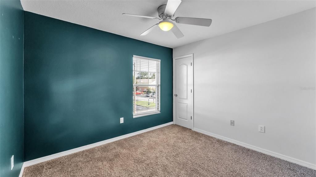 En Venta: $244,900 (4 camas, 3 baños, 1479 Pies cuadrados)