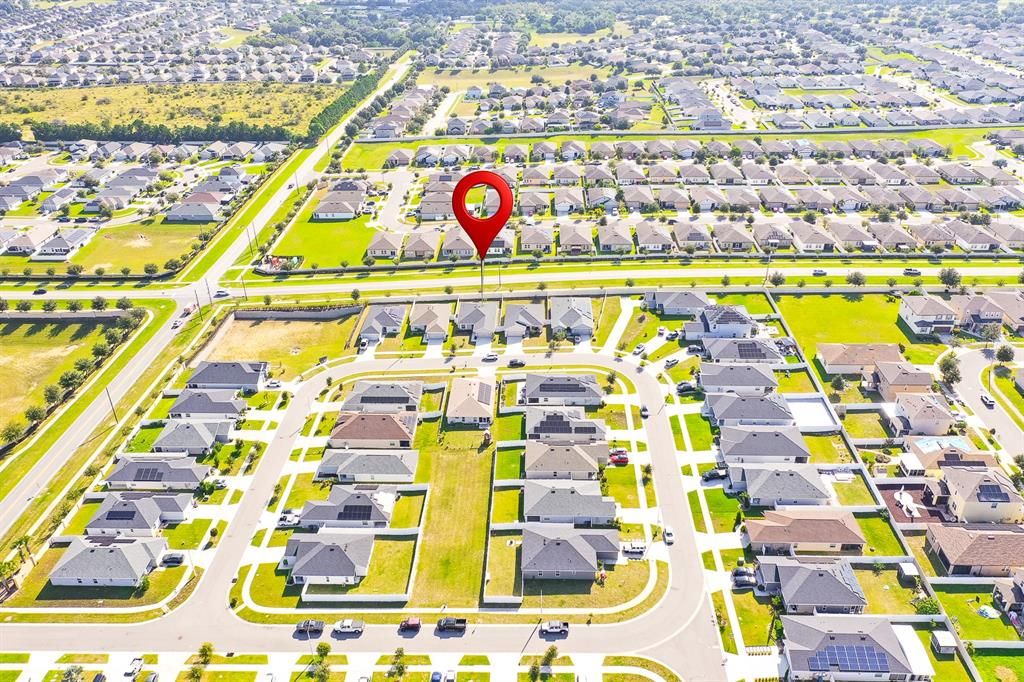 合同活跃: $2,000 (4 贝兹, 2 浴室, 1547 平方英尺)