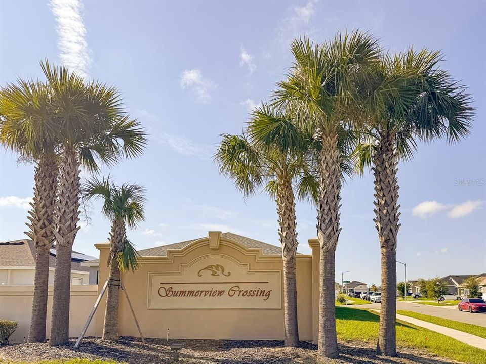 合同活跃: $2,000 (4 贝兹, 2 浴室, 1547 平方英尺)