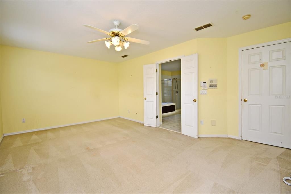 For Sale: $1,240,000 (4 beds, 4 baths, 3541 Square Feet)