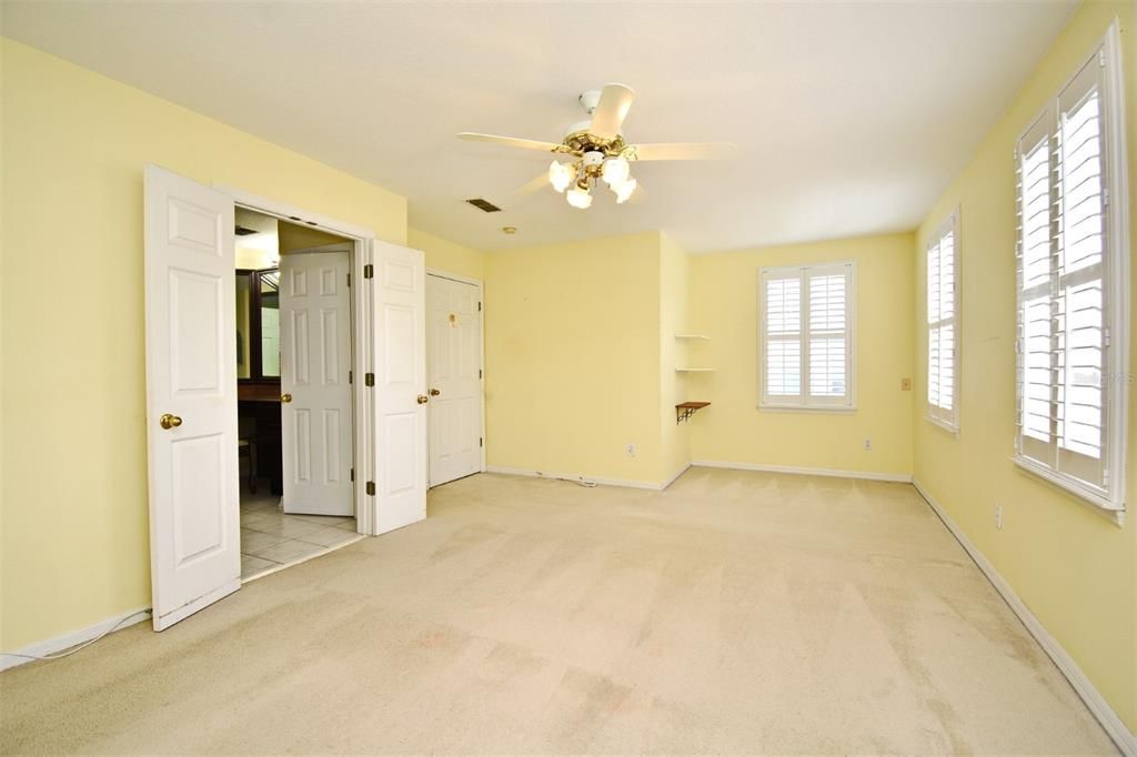 For Sale: $1,240,000 (4 beds, 4 baths, 3541 Square Feet)