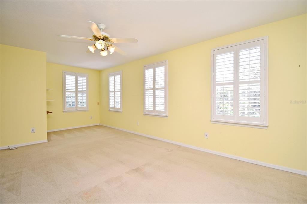 For Sale: $1,240,000 (4 beds, 4 baths, 3541 Square Feet)