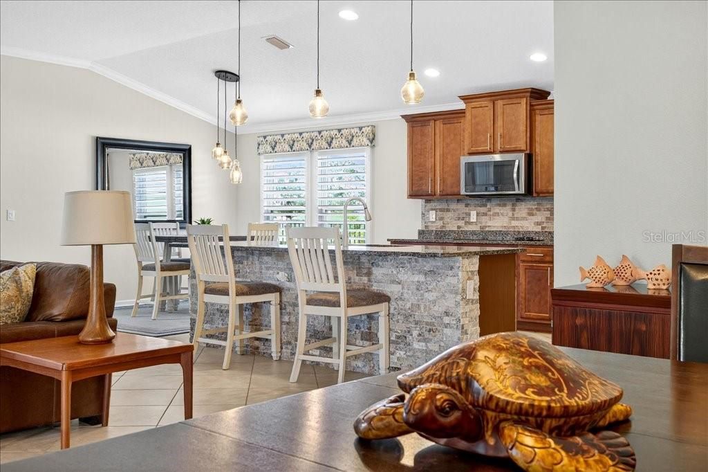 Active With Contract: $859,000 (3 beds, 3 baths, 2367 Square Feet)