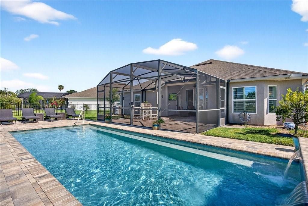 Active With Contract: $859,000 (3 beds, 3 baths, 2367 Square Feet)