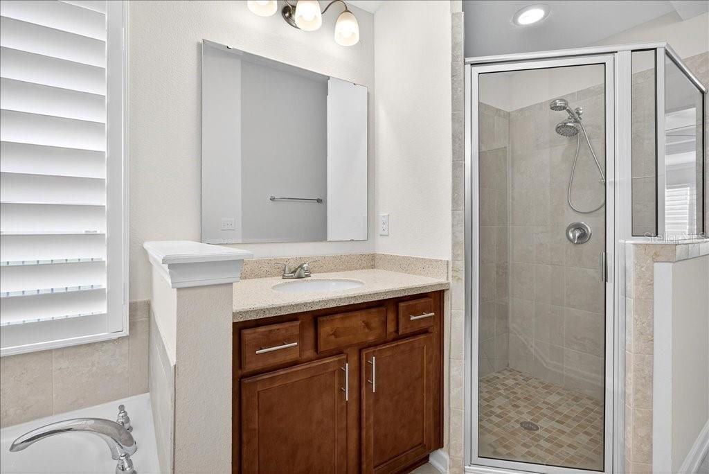 Active With Contract: $859,000 (3 beds, 3 baths, 2367 Square Feet)