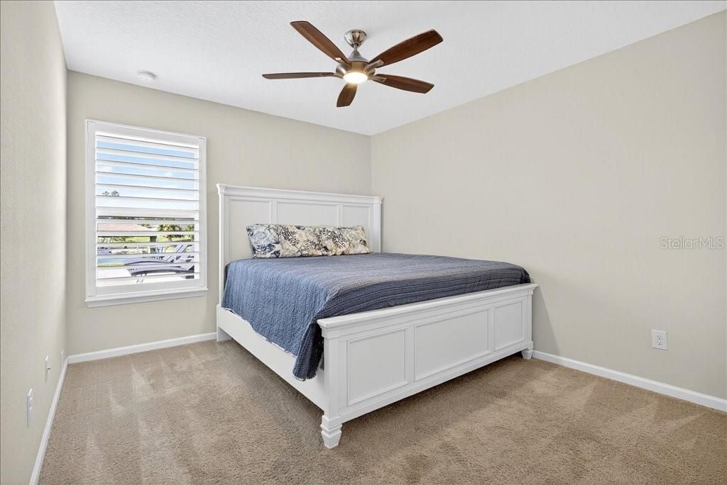 Active With Contract: $859,000 (3 beds, 3 baths, 2367 Square Feet)