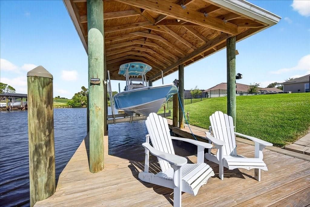 Active With Contract: $859,000 (3 beds, 3 baths, 2367 Square Feet)