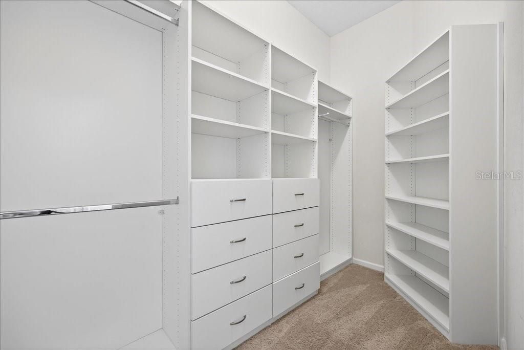 Active With Contract: $859,000 (3 beds, 3 baths, 2367 Square Feet)